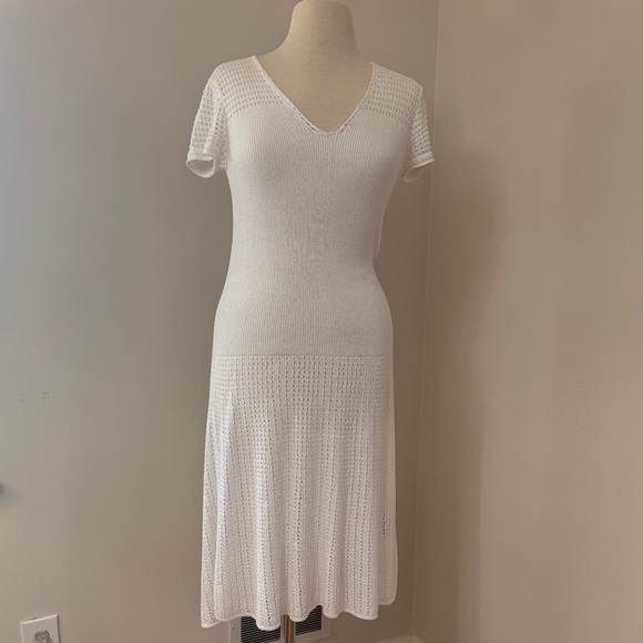 Ralph Lauren Dresses & Skirts - Lauren Ralph Lauren White Knit V-Neck Midi Dress